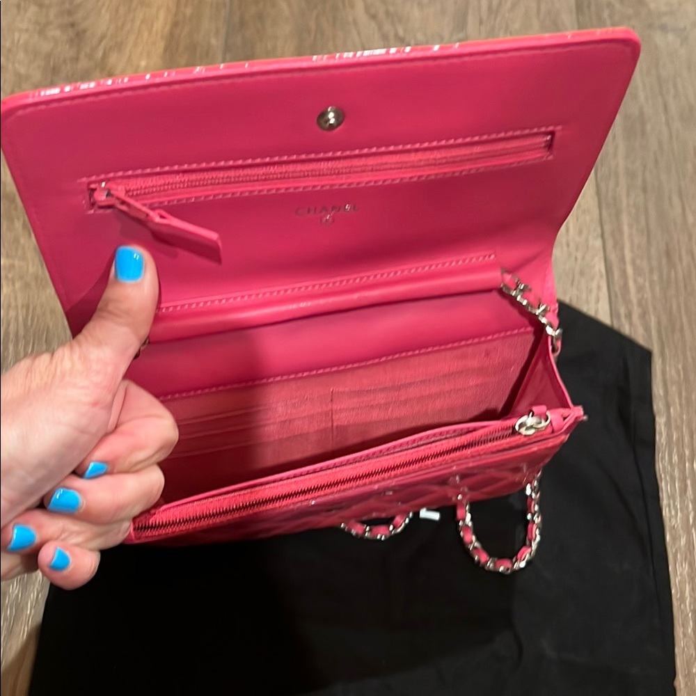 Chanel Pink Quilted Crossbody Bag with Iconic Chain - Picture 7 of 9